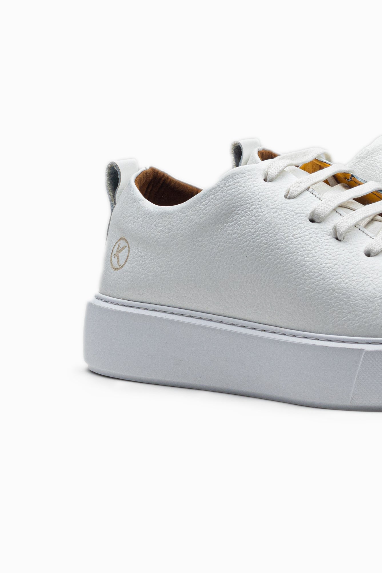 K23 Nv Basket en Cuir