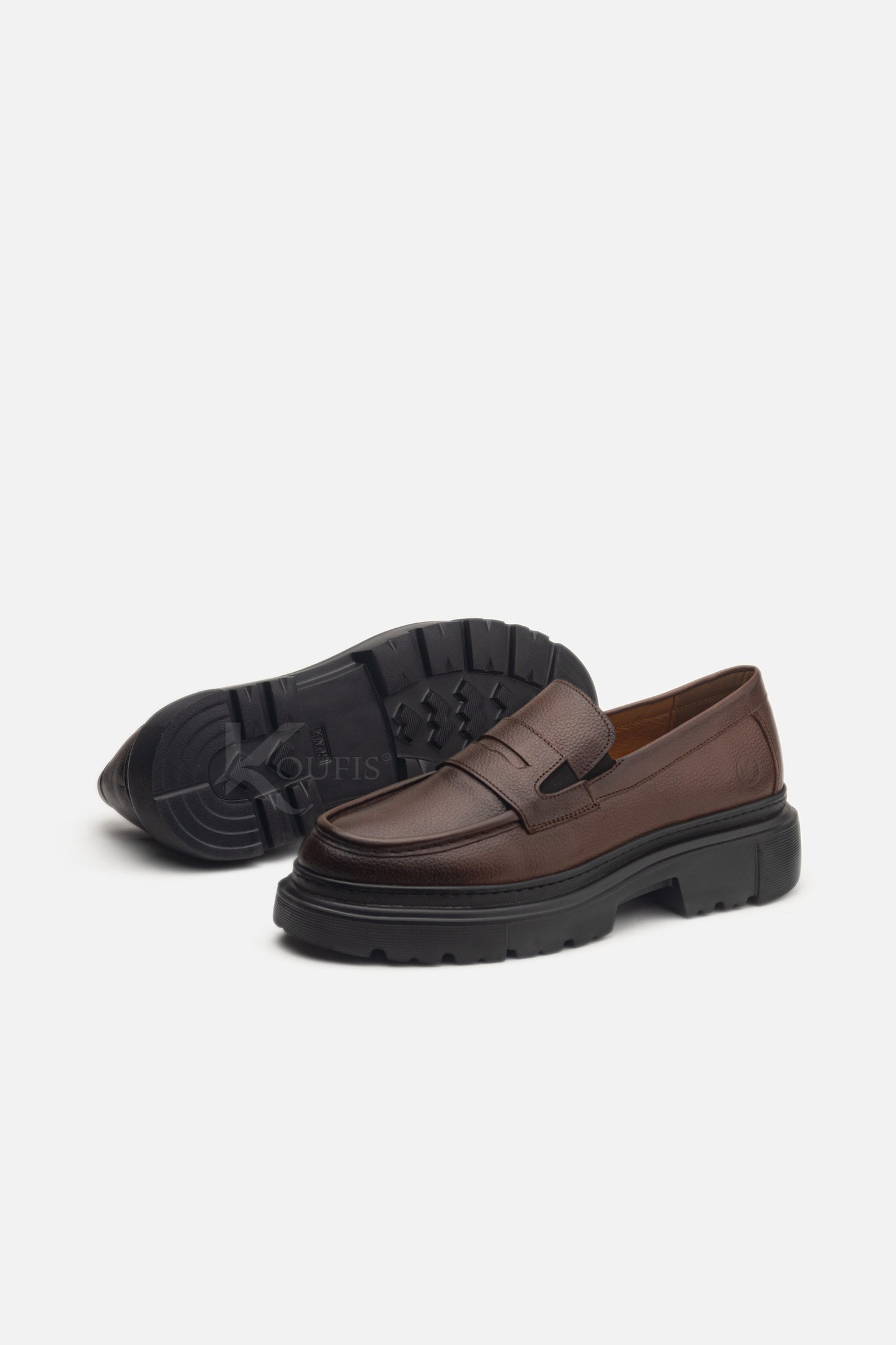 K127 NV Chaussure en Cuir