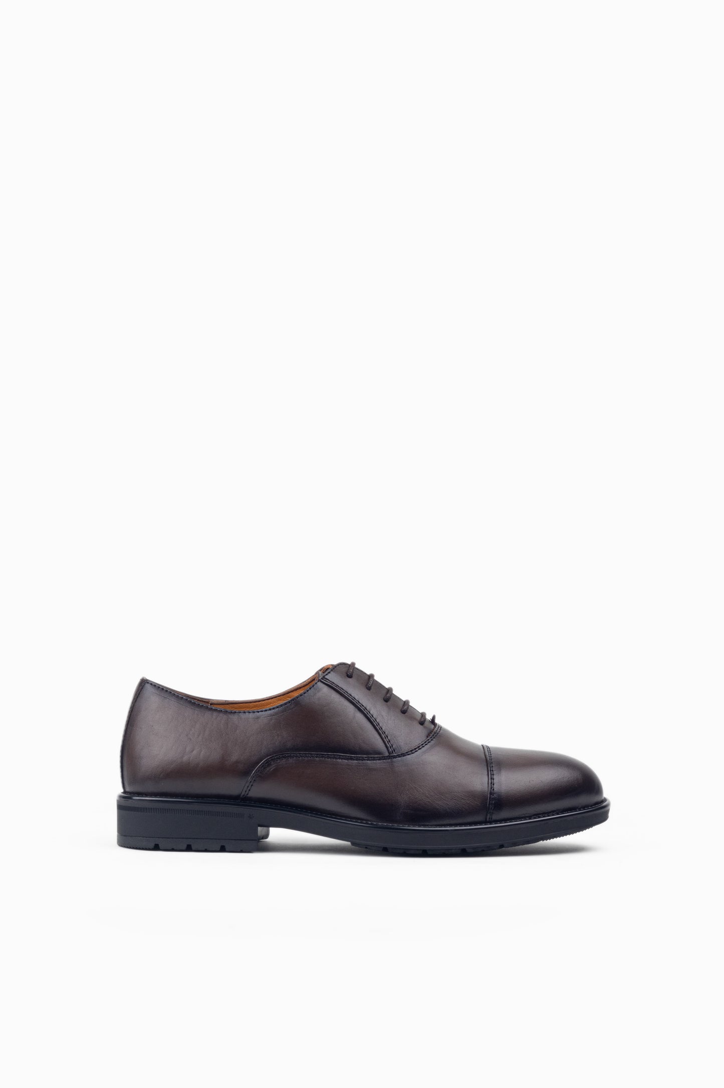 K409 Chaussure en Cuir