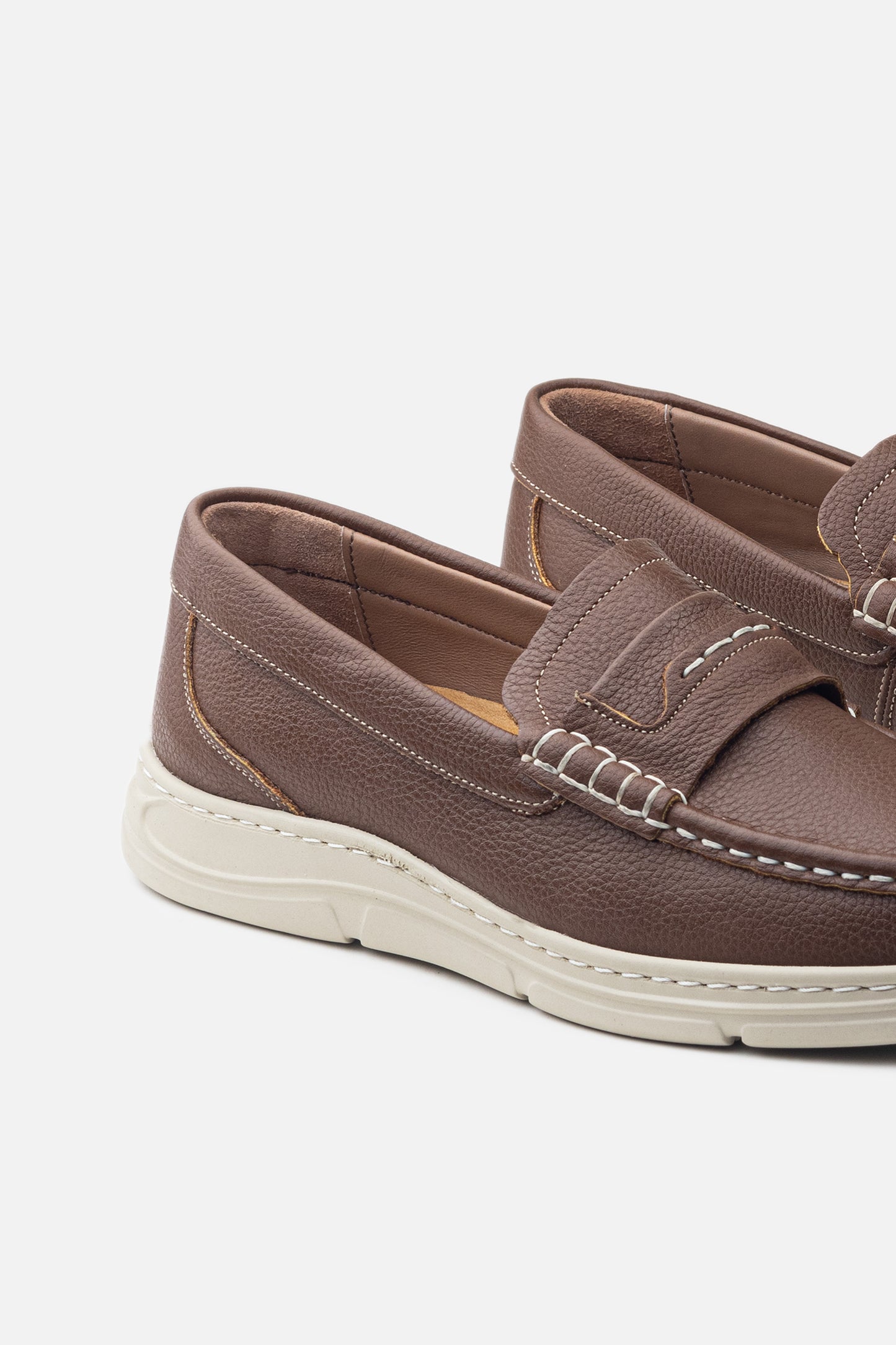 K606 Chaussure en Cuir