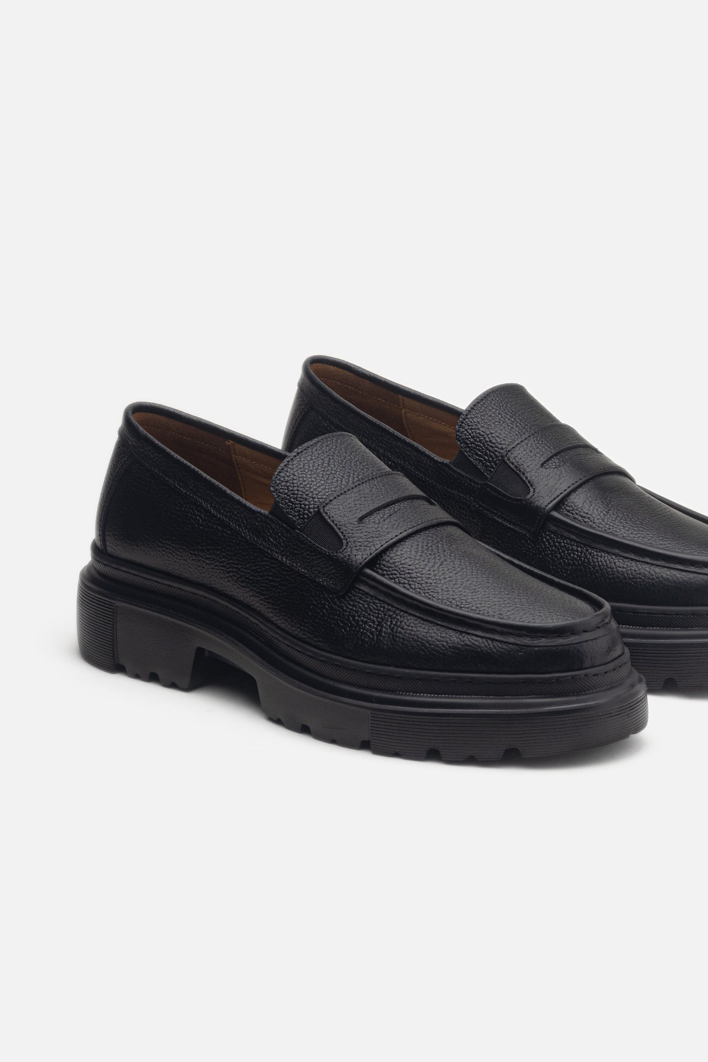 K127 NV Chaussure en Cuir