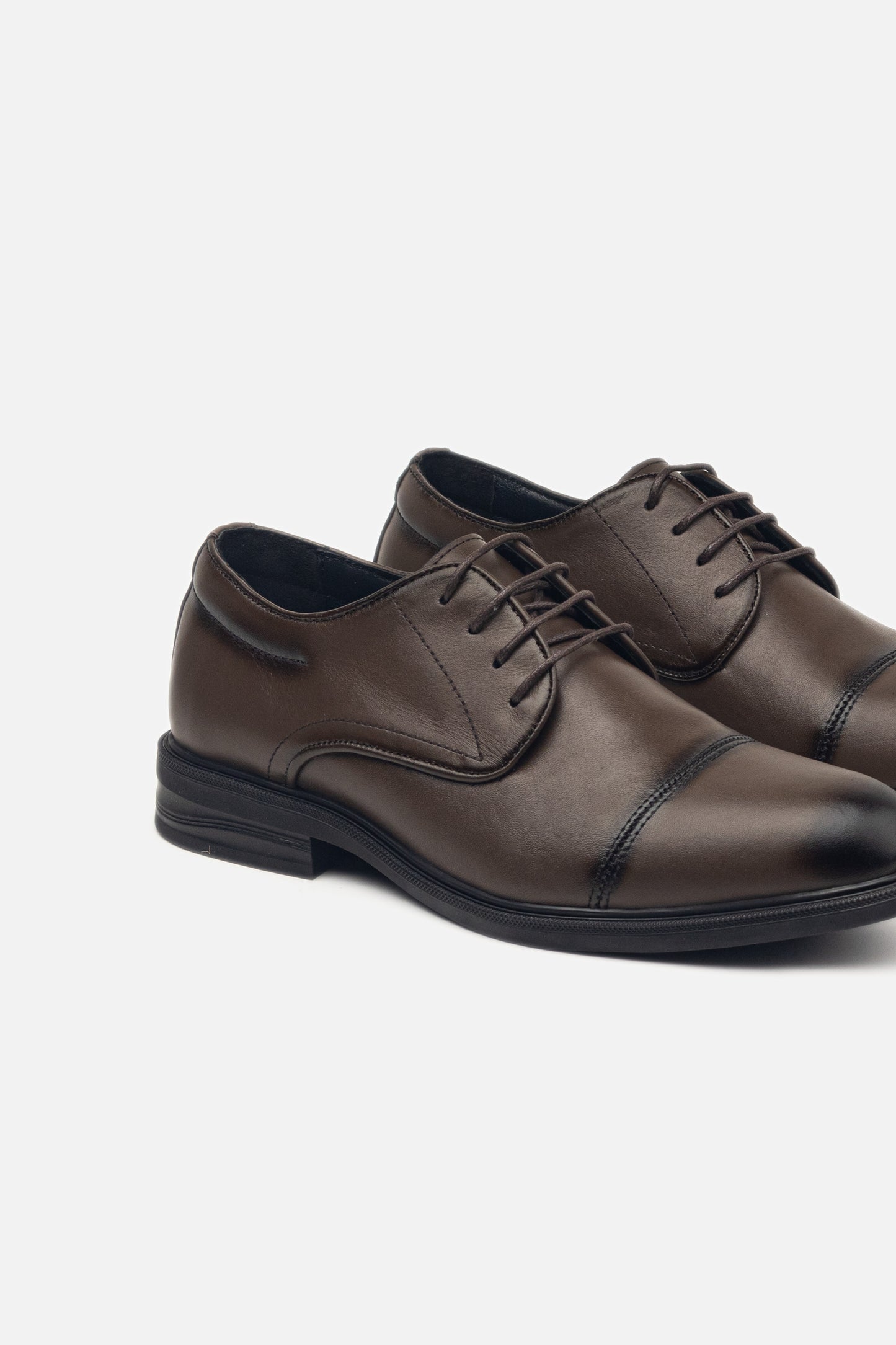 K427 Chaussure en Cuir