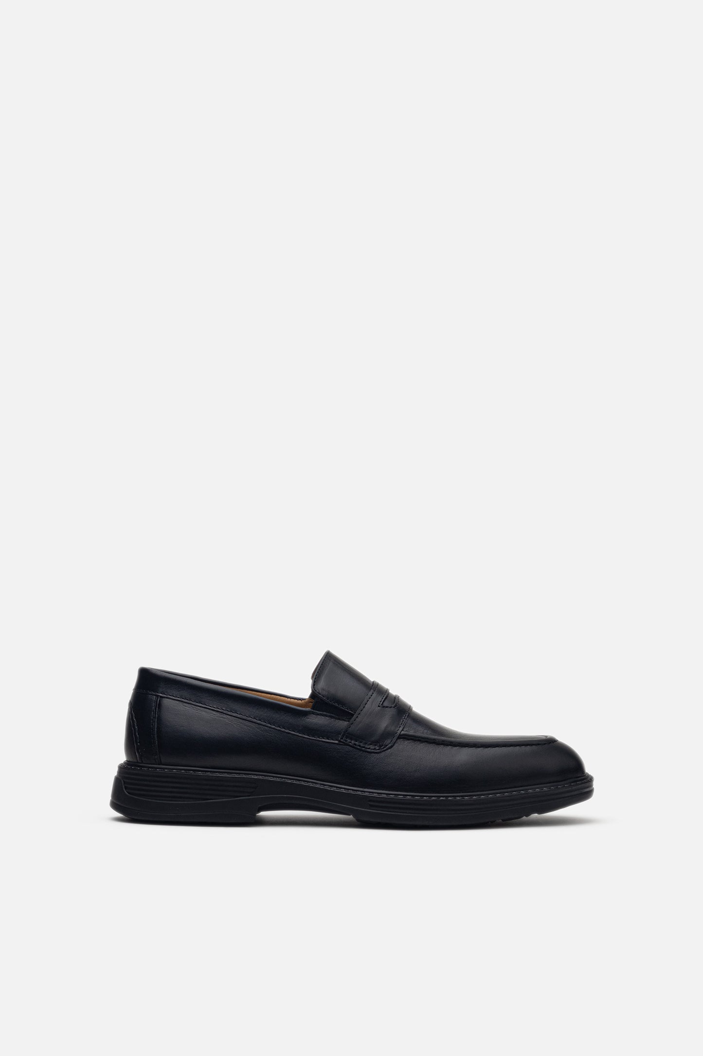 K406 NV Chaussure en Cuir