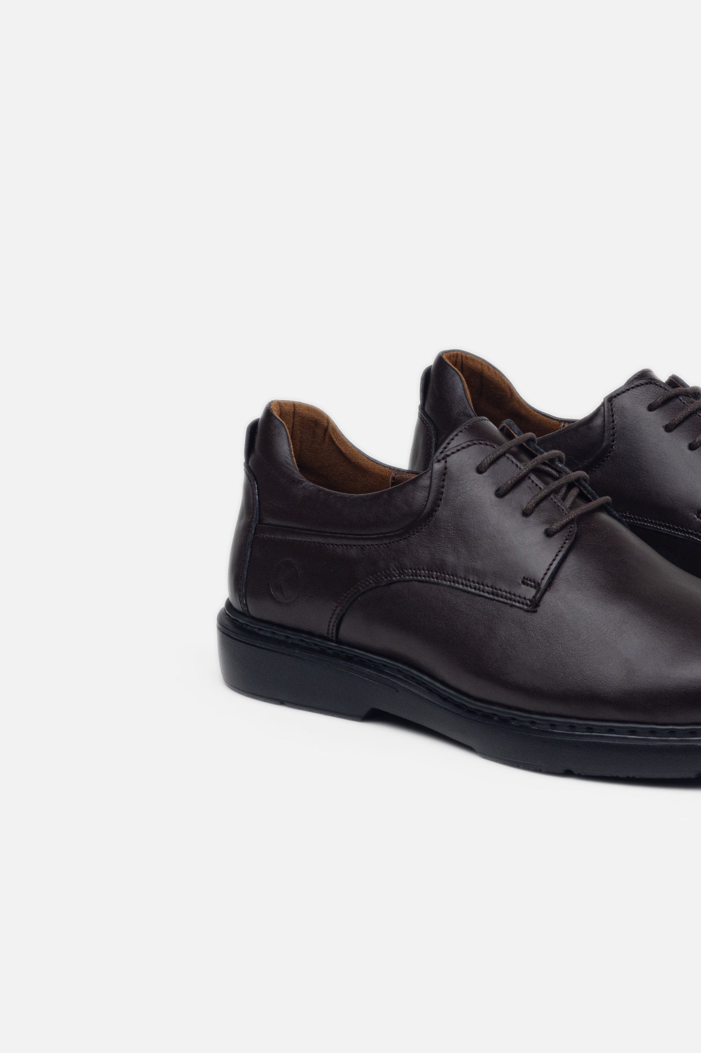 K115 Chaussure en Cuir