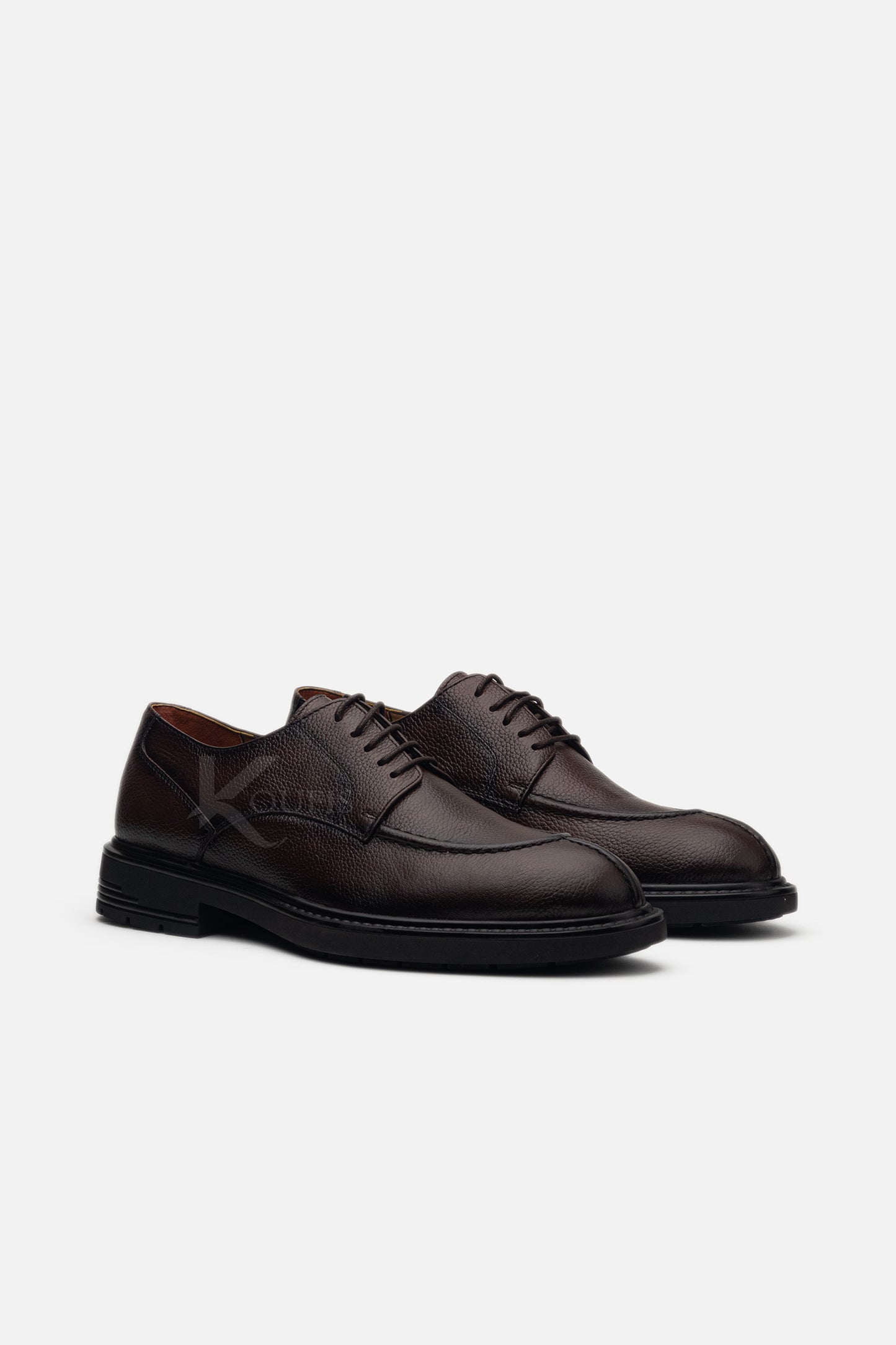 K410 NV Chaussure en Cuir