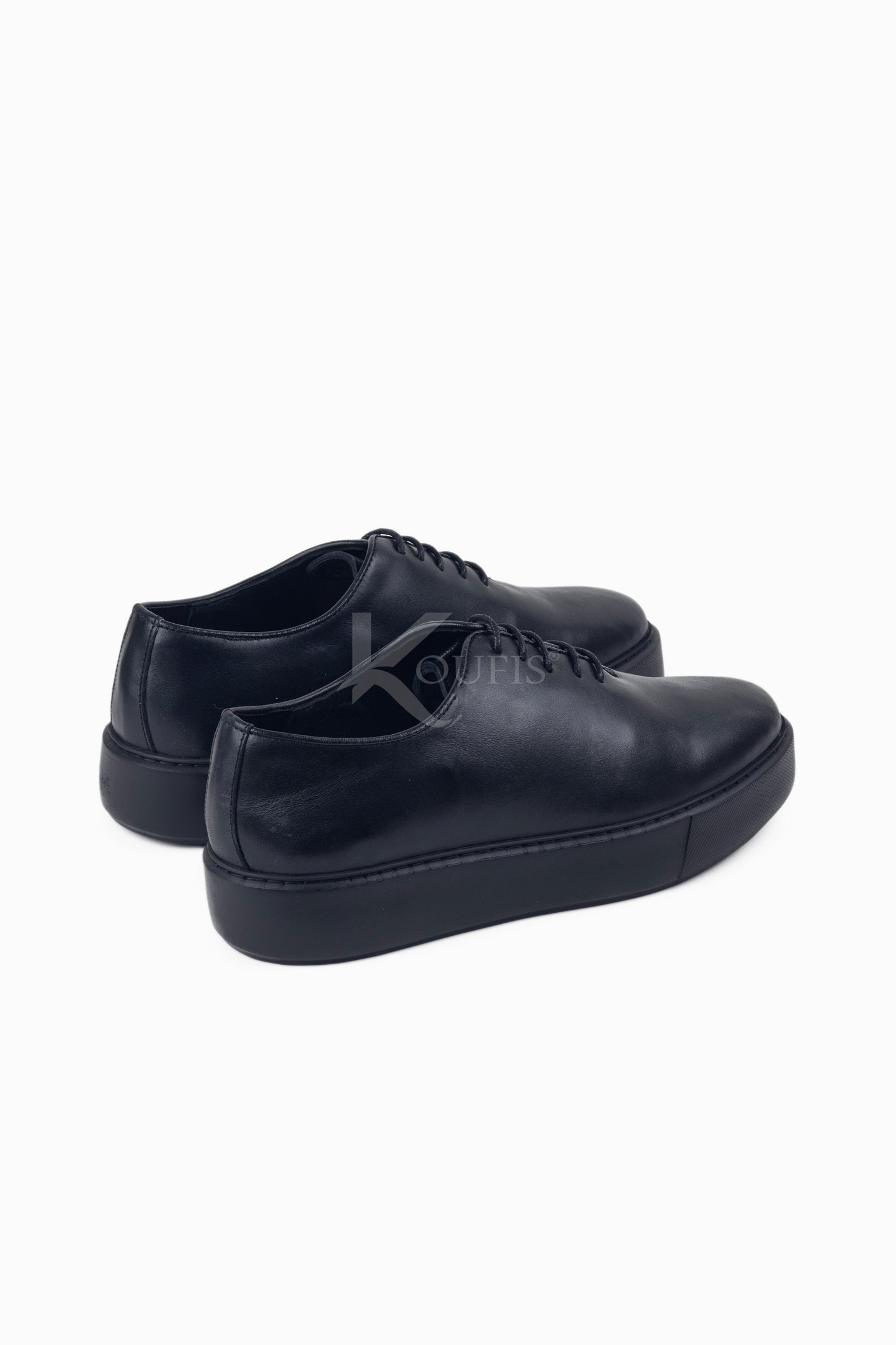 K111 Basket en Cuir
