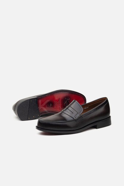 K436 Chaussure en Cuir