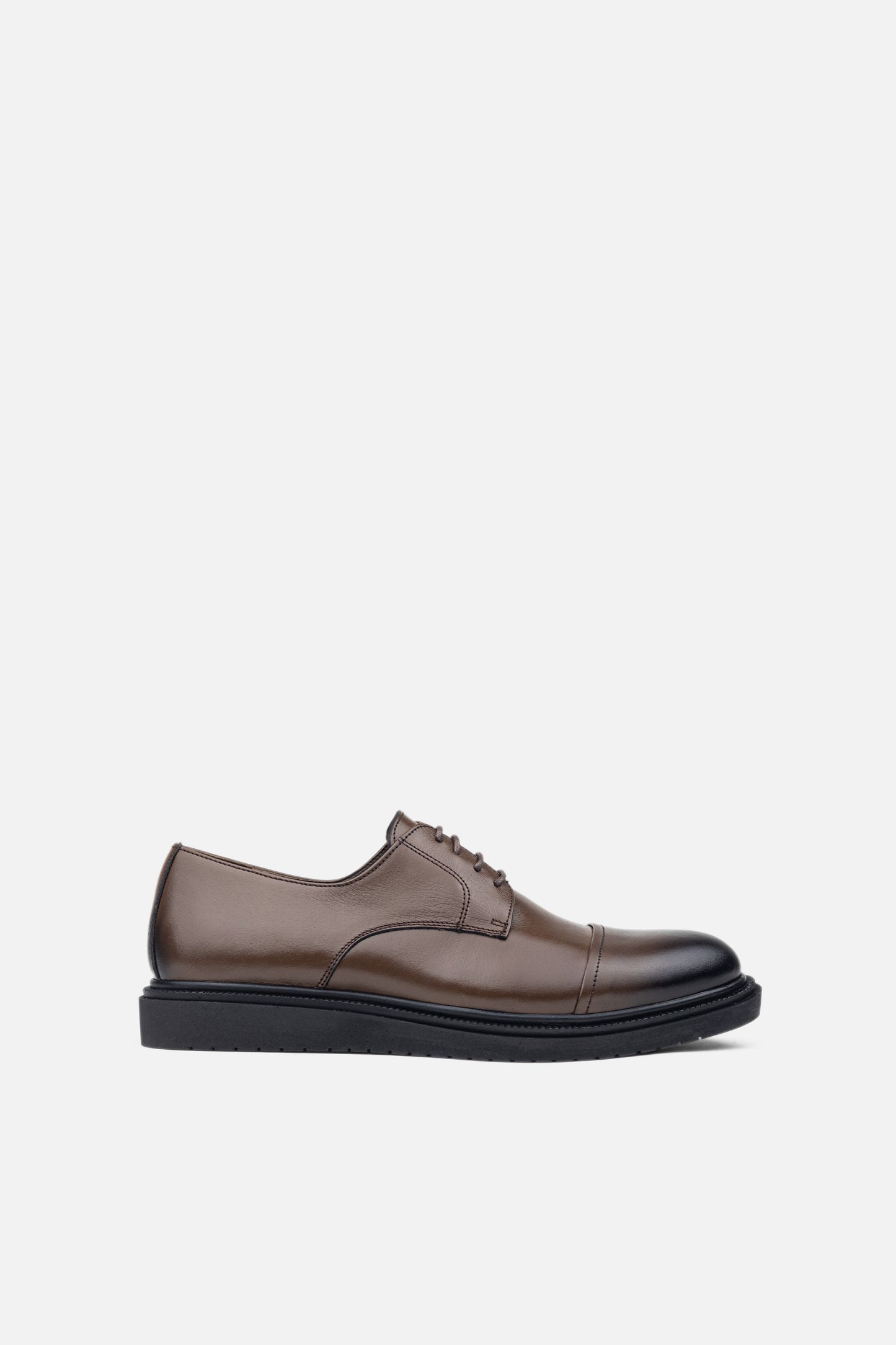 K113 Chaussure en Cuir