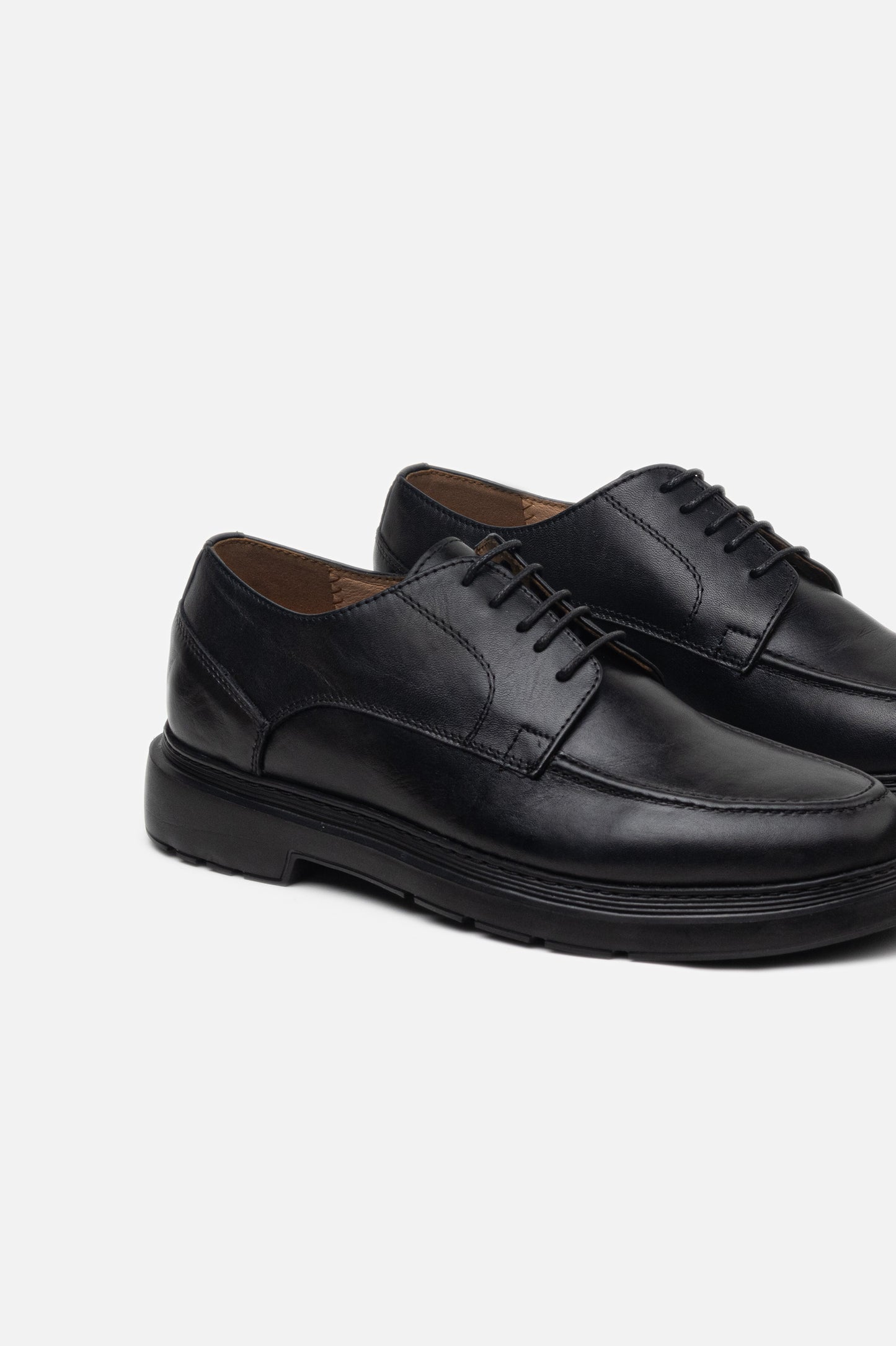 K432 Chaussure en Cuir
