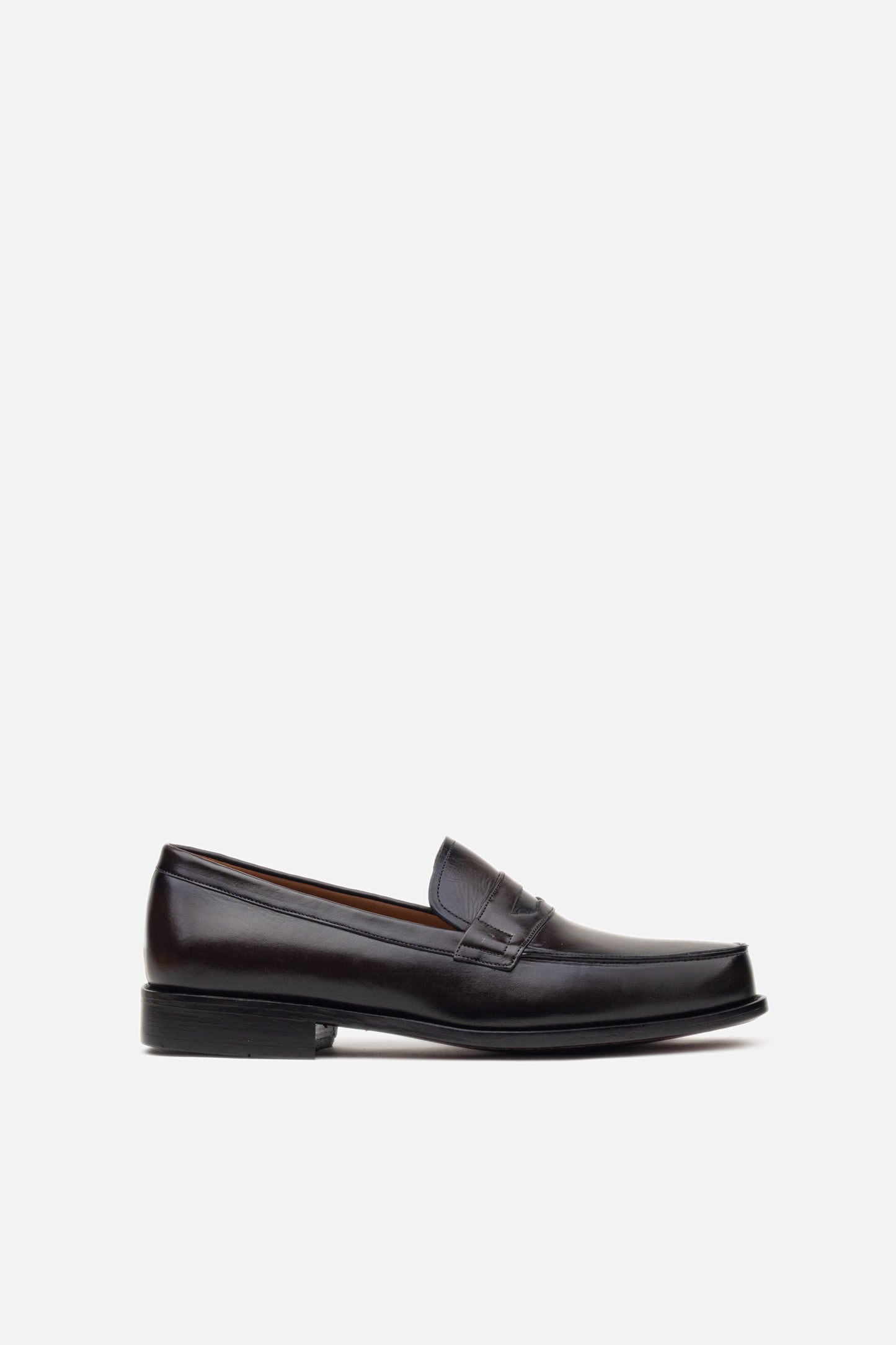 K436 Chaussure en Cuir