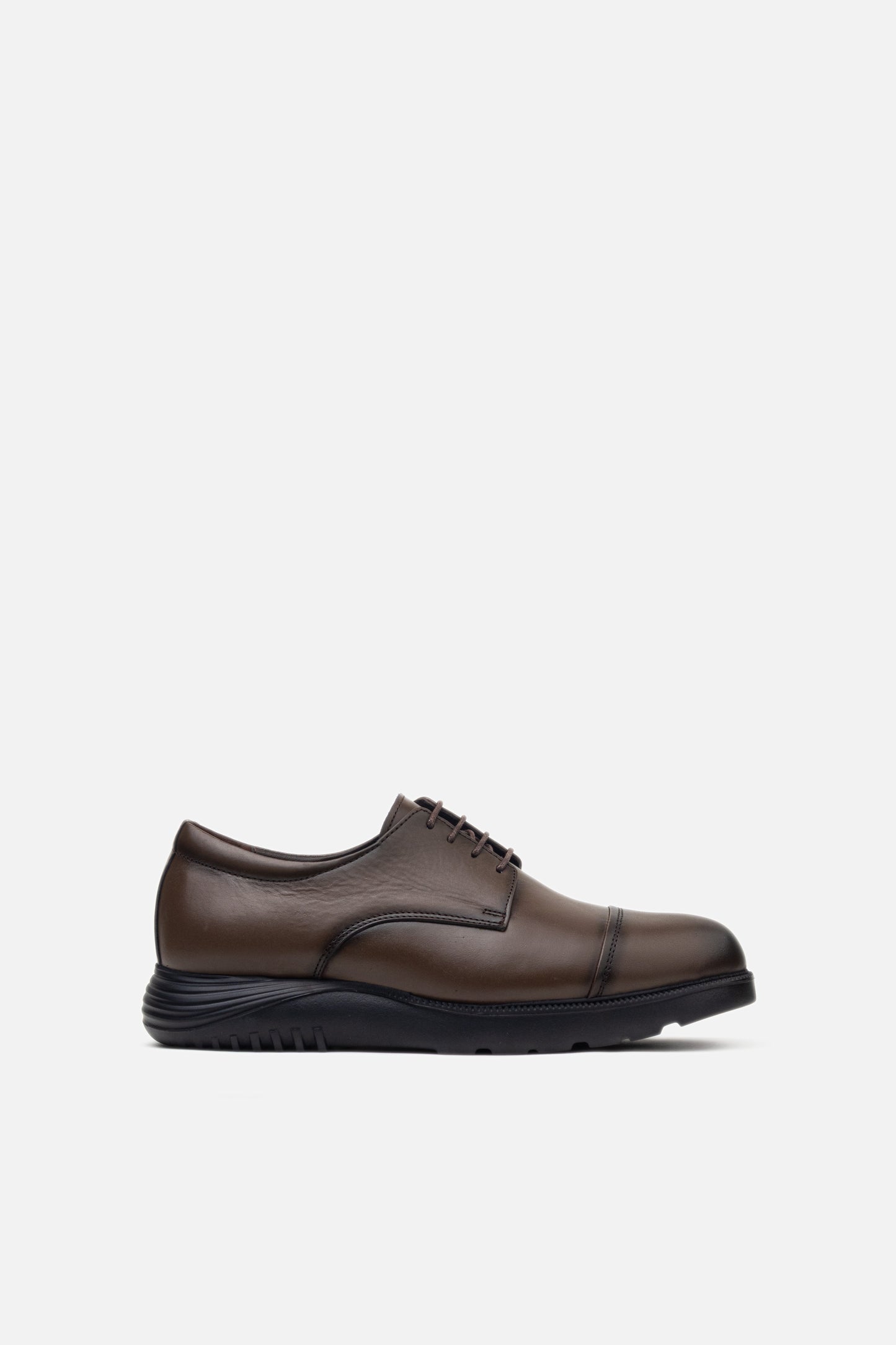 K335 Chaussure en Cuir