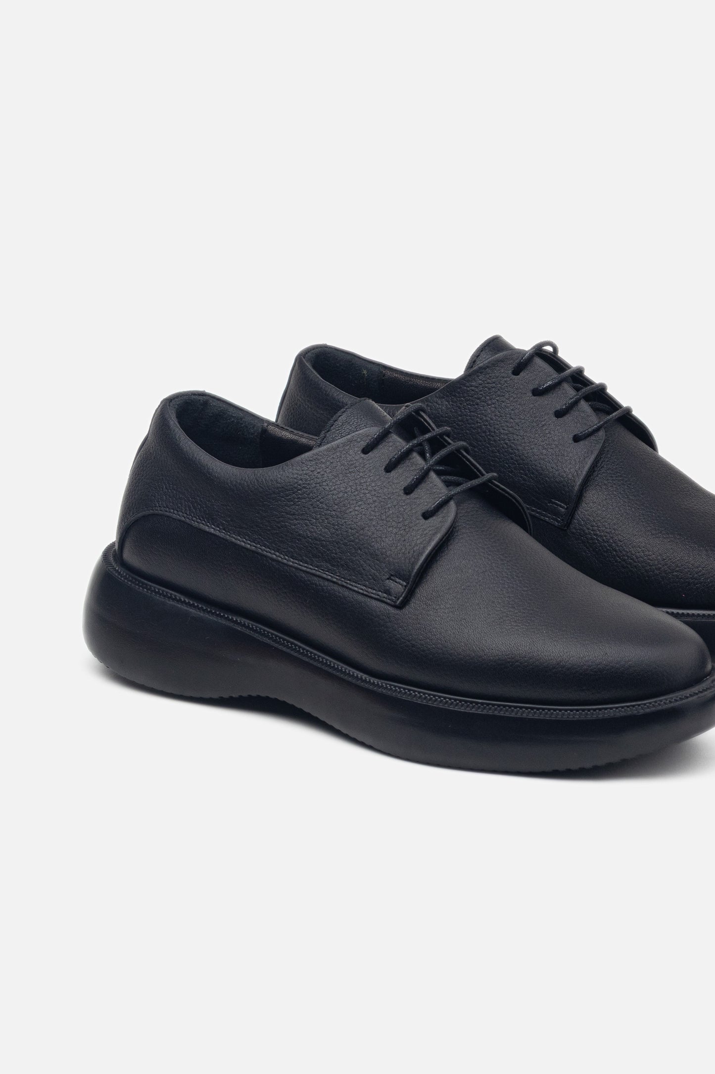 K327 Chaussure en Cuir