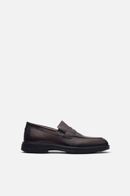K406 NV Chaussure en Cuir