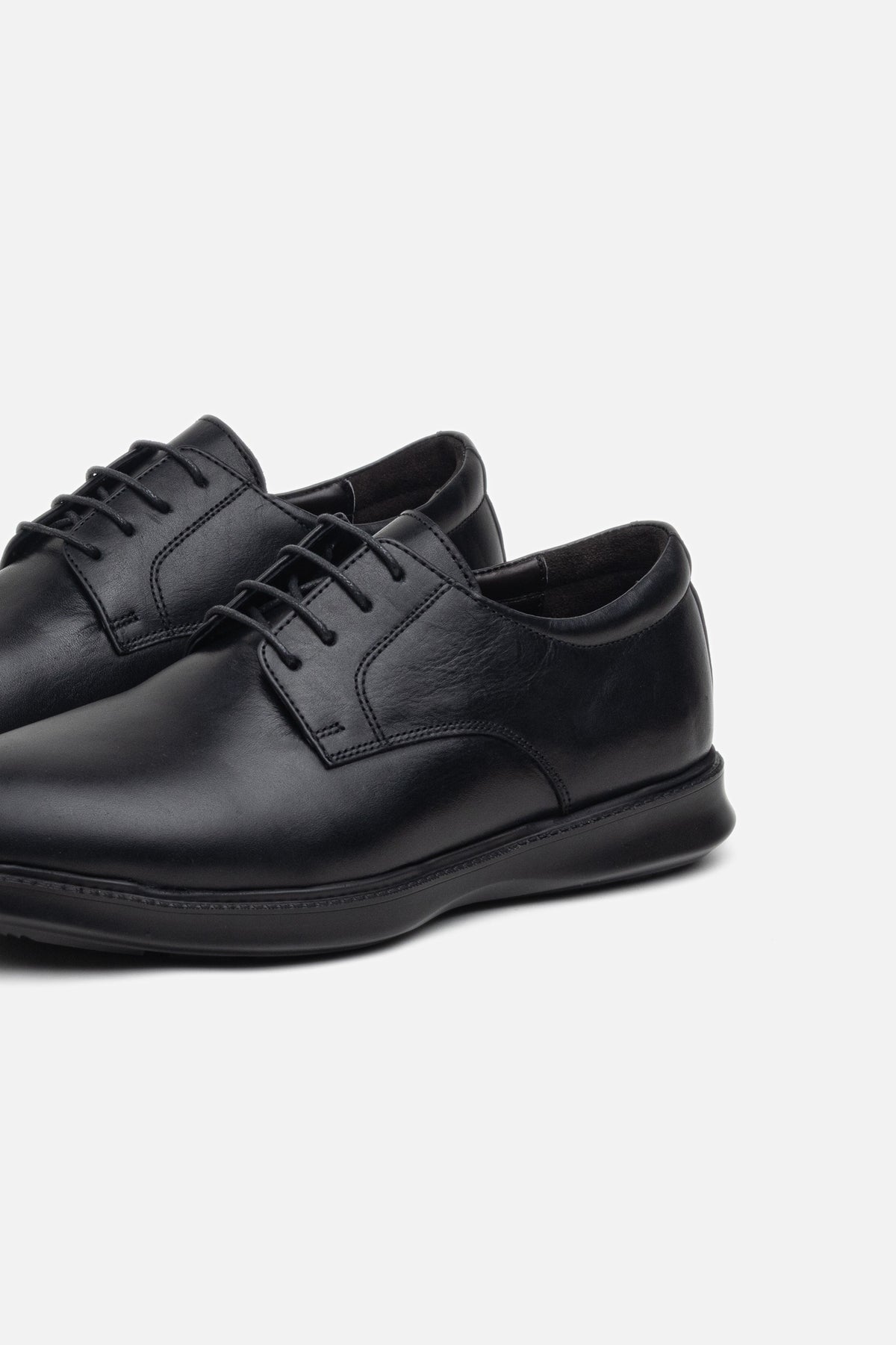 K342 Chaussure en Cuir